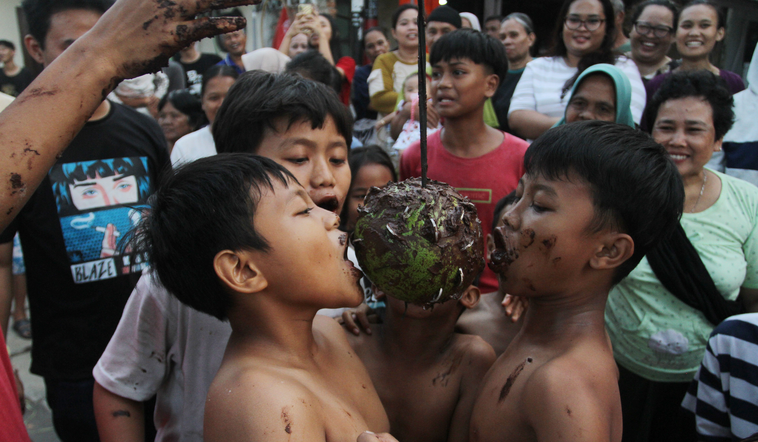 Lomba HUT ke-80 RI di Menteng Jaya. (Agus Priatna/SinPo.id)