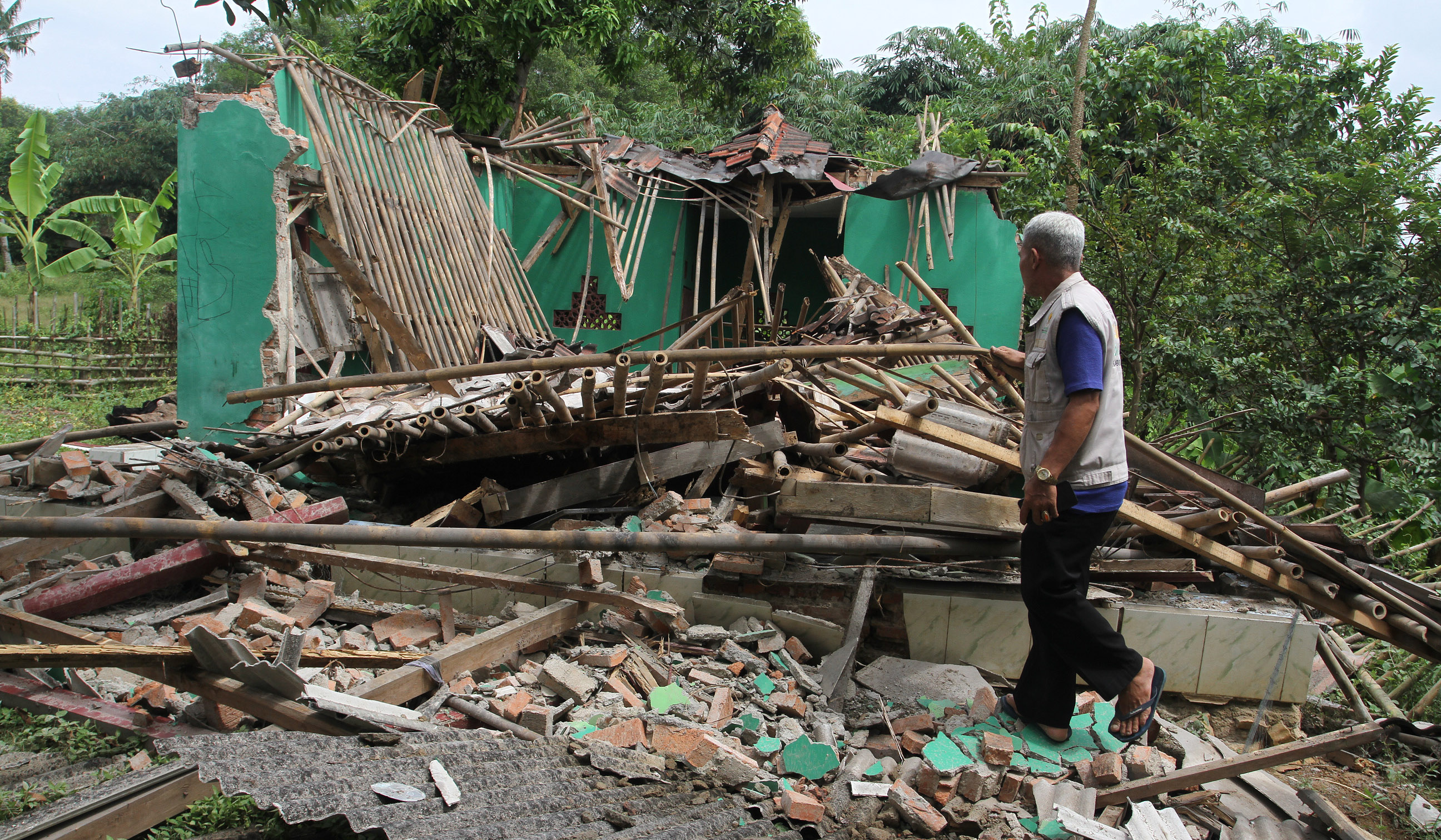 Gempa Bekasi. (Agus Priatna/SinPo.id)