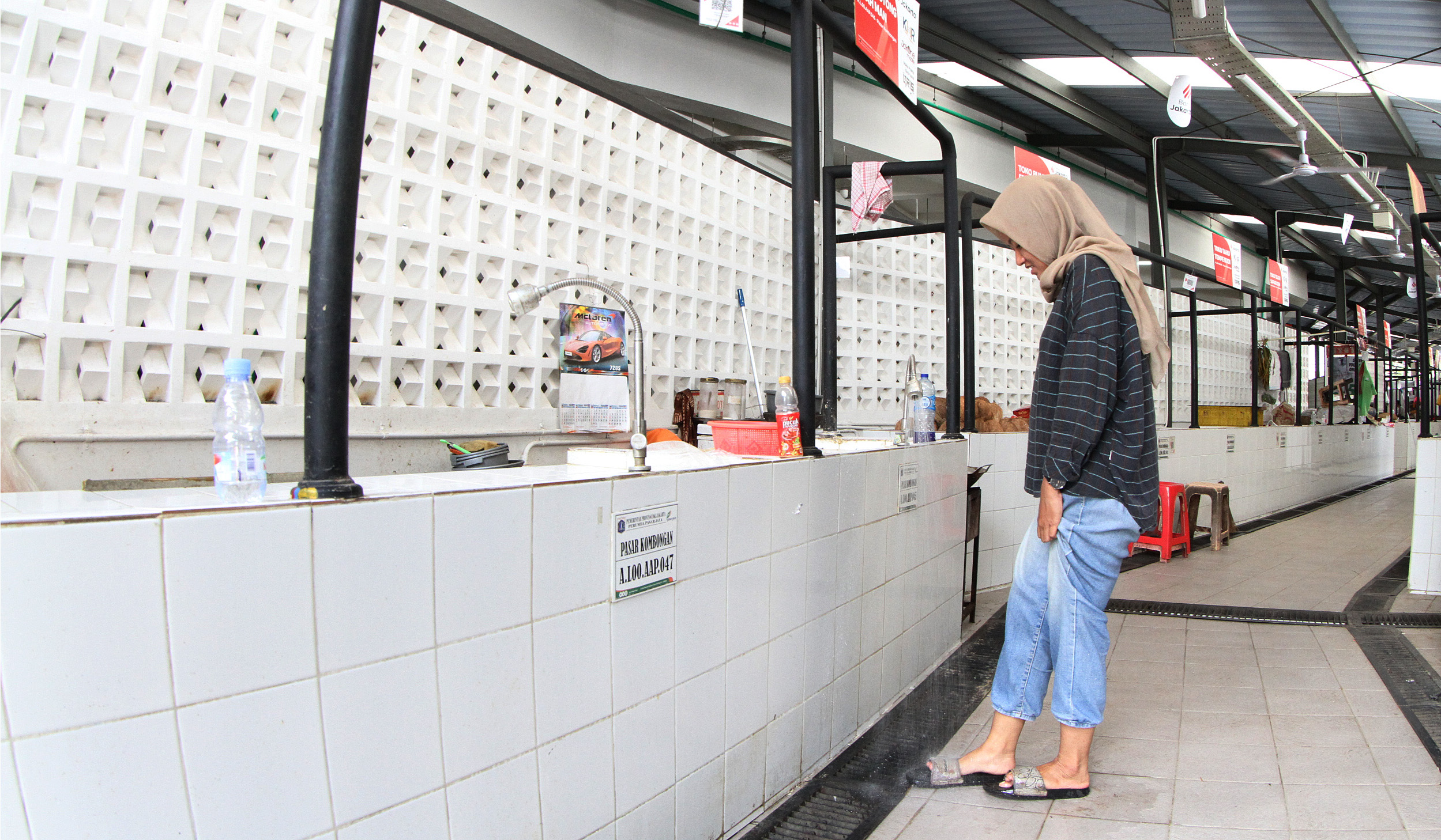 Suasan pasar Kombongan usai direvitalisasi. (Agus Priatna/SinPo.id)