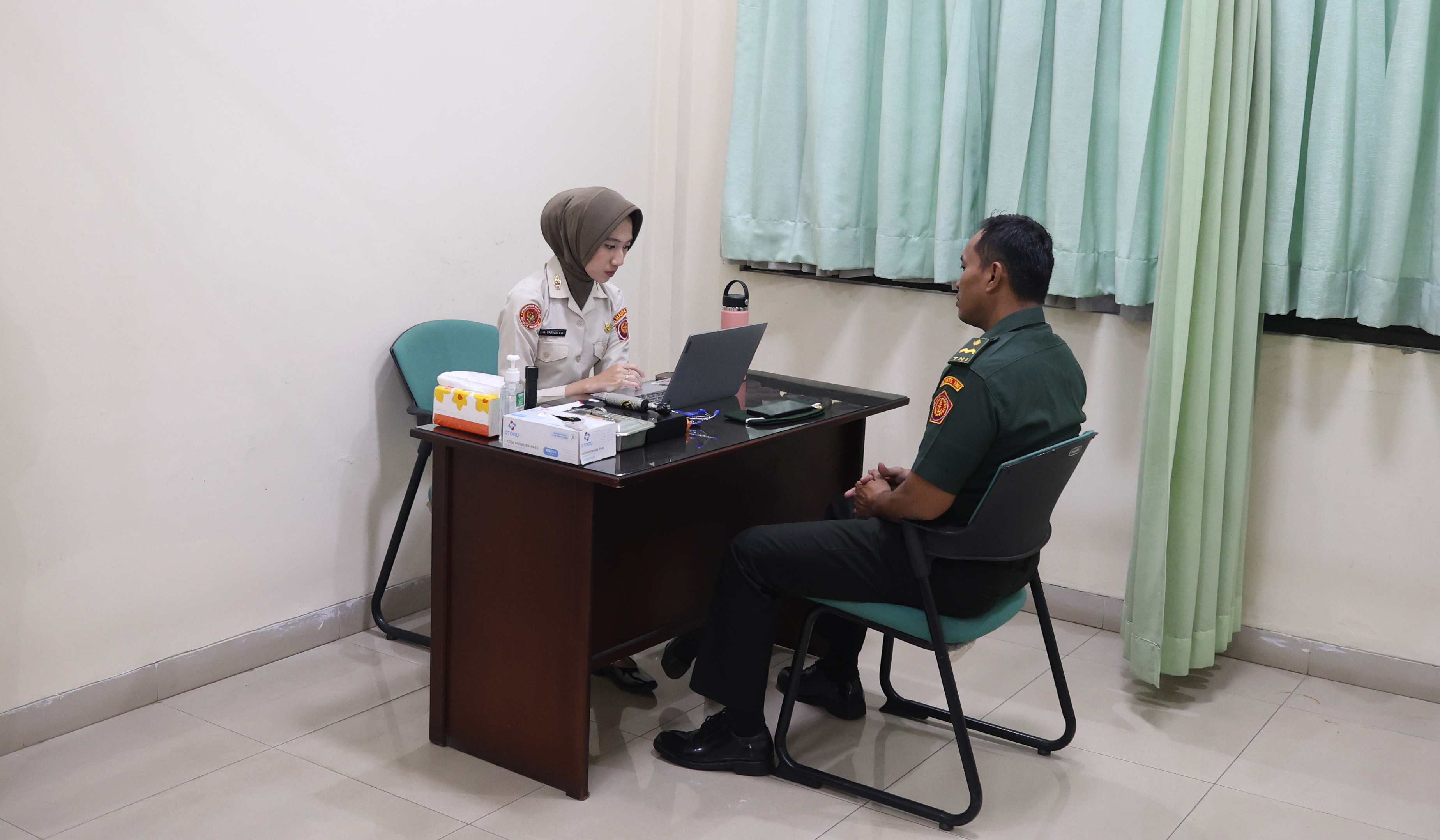 Pelayanan CKG di Mabes TNI. (Agus Priatna/SinPo.id)