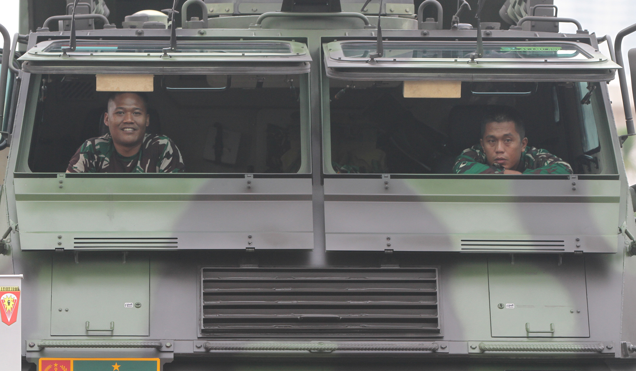 Persiapan TNI Fair 2025 di Monas. (Agus Priatna/SinPo.id)