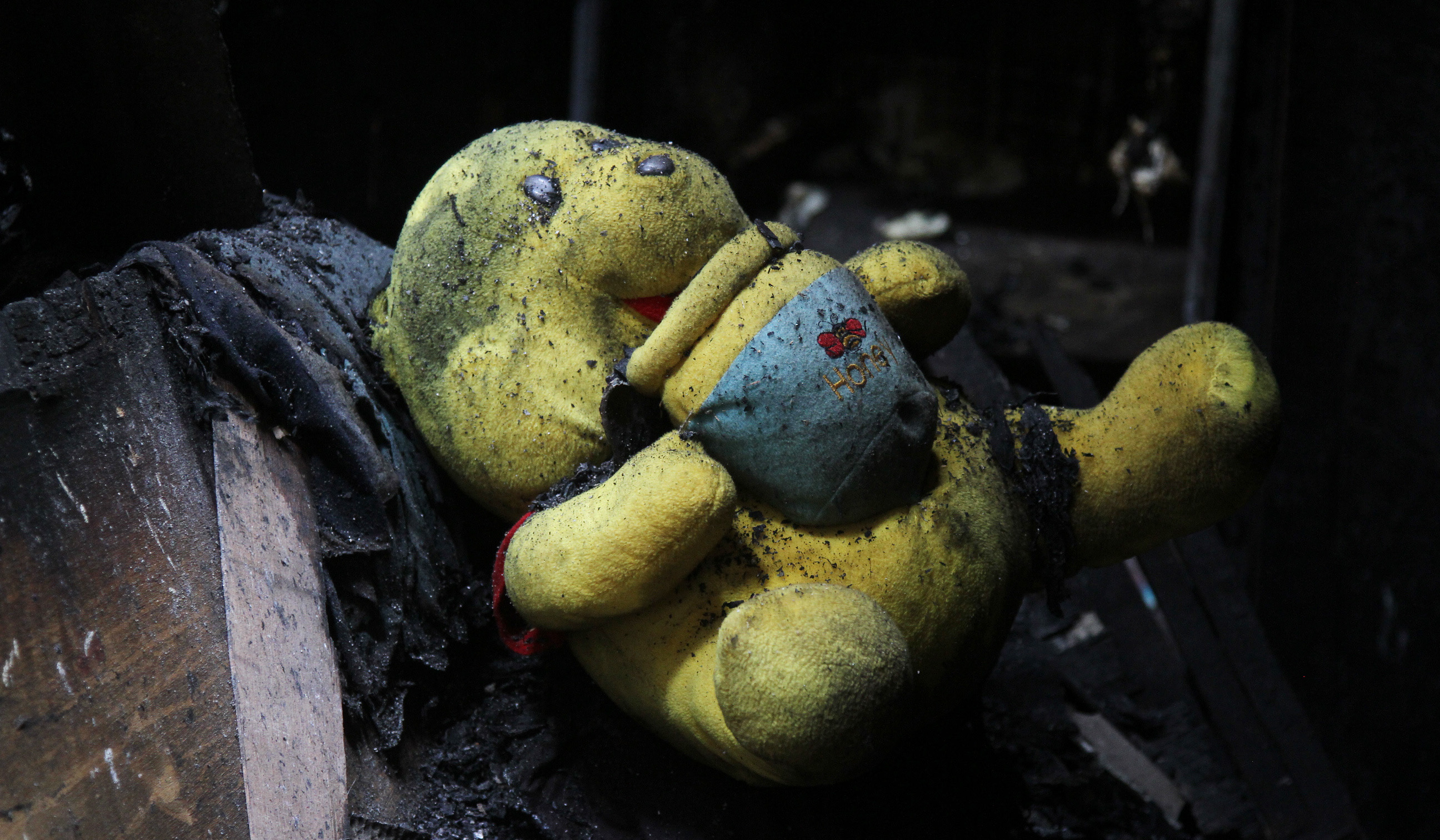 Puing sisa kebakaran Jatipulo. (Agus Priatna/SinPo.id)