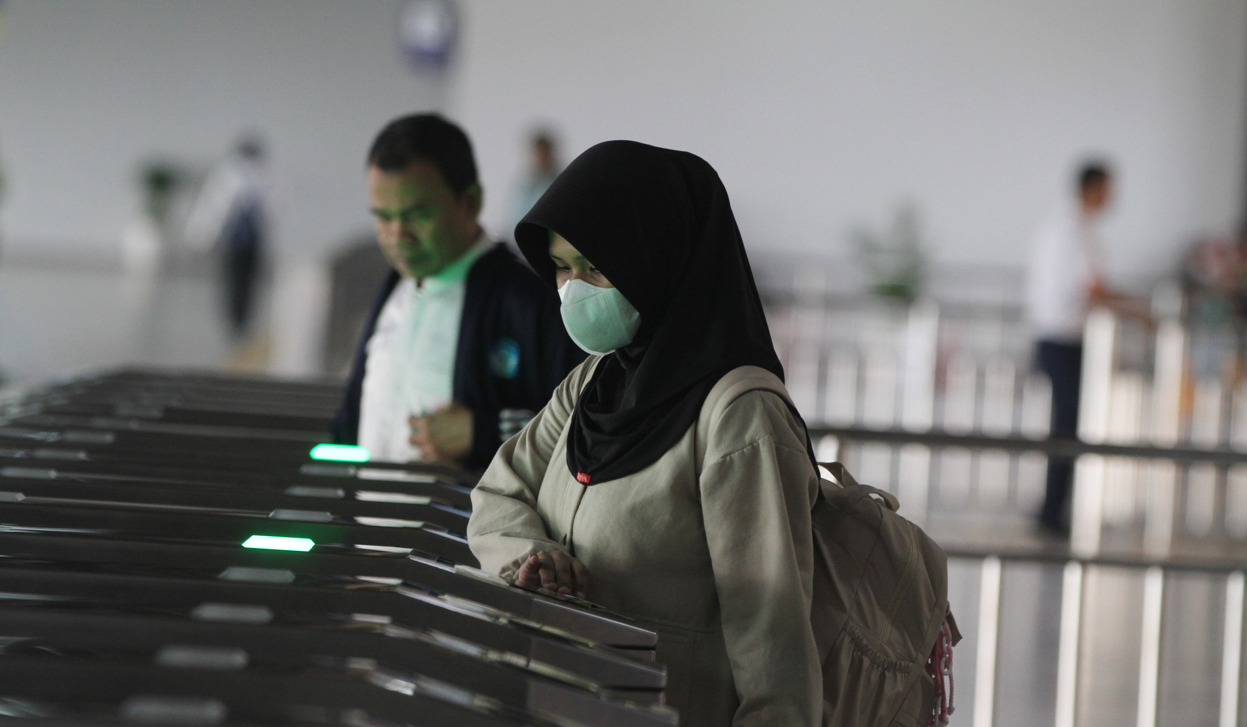 Suasana Stasiun Tanah Abang. (Agus Priatna/SinPo.id)