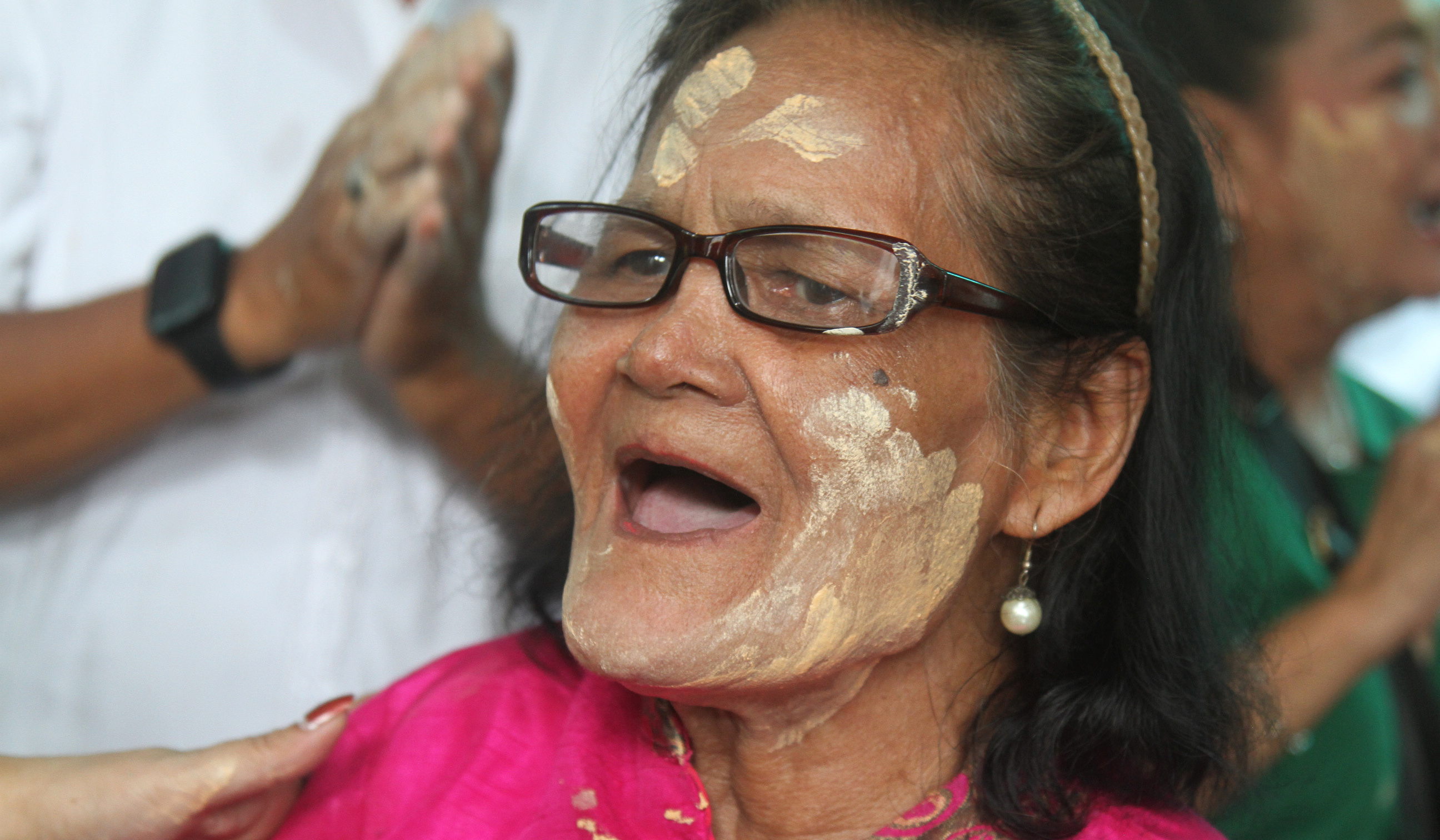 Tradisi Mandi Mandi Kampung Tugu, Jakarta. (Agus Priatna/SinPo.id)
