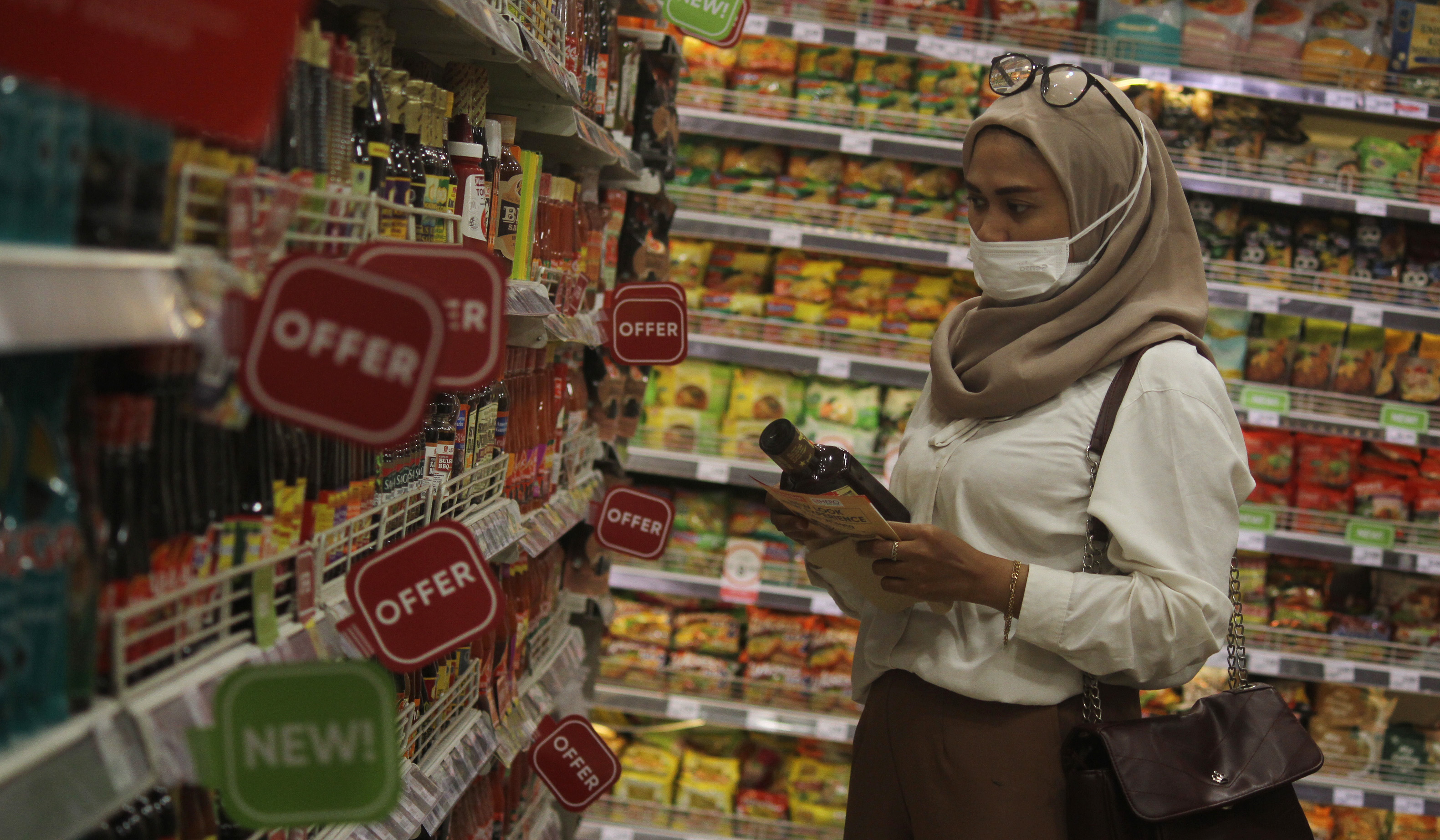 Suasana retail modern di Jakarta. (Agus Priatna/SinPo.id)