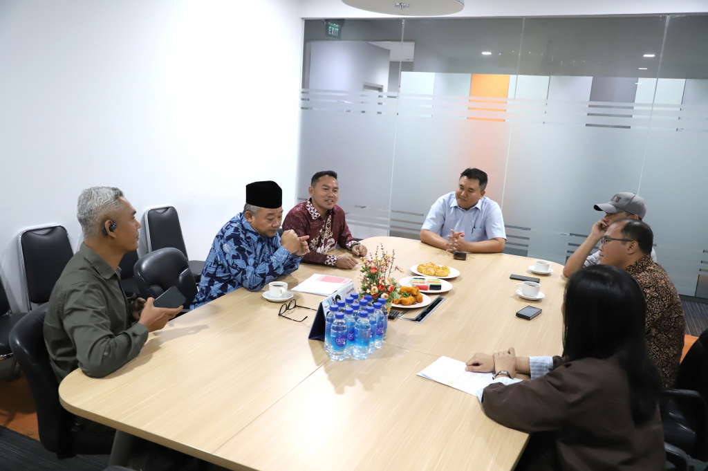 Menteri Pendidikan Dasar dan Menengah (Mendikdasmen) Prof Abdul Mu'ti melalakun audensi dengan SIN PO tv membahas program kerja Kemendikdasmen (Ashar/SinPo.id)