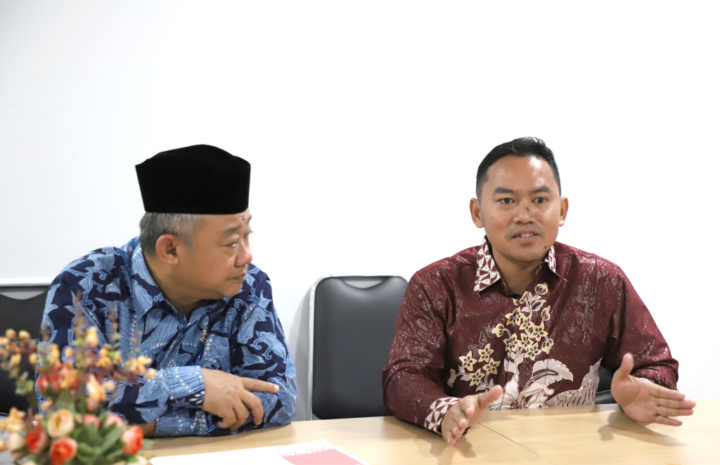 Menteri Pendidikan Dasar dan Menengah (Mendikdasmen) Prof Abdul Mu'ti melalakun audensi dengan SIN PO tv membahas program kerja Kemendikdasmen (Ashar/SinPo.id)