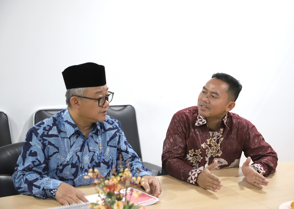 Menteri Pendidikan Dasar dan Menengah (Mendikdasmen) Prof Abdul Mu'ti melalakun audensi dengan SIN PO tv membahas program kerja Kemendikdasmen (Ashar/SinPo.id)
