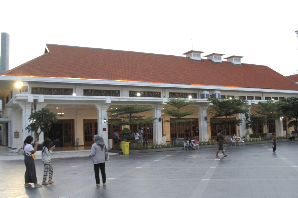Mengenal Sejarah Alun-Alun Surabaya yang dibangun oleh Belanda pada tahun 1907 (Ashar/SinPo.id)