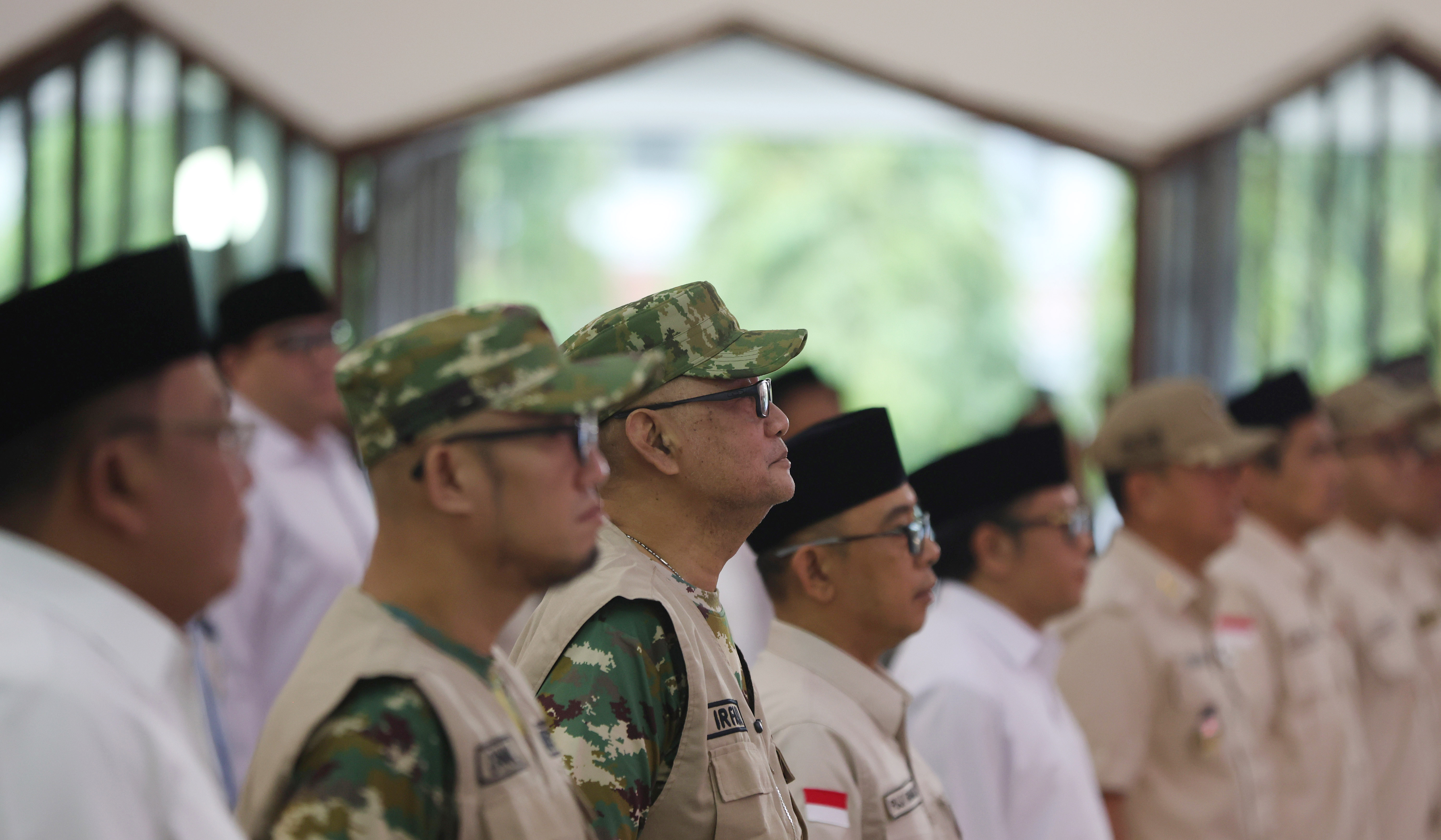 Menhaj Gus Irfan, beri pembekalan petugas PPIH. (Agus Priatna/SinPo.id)