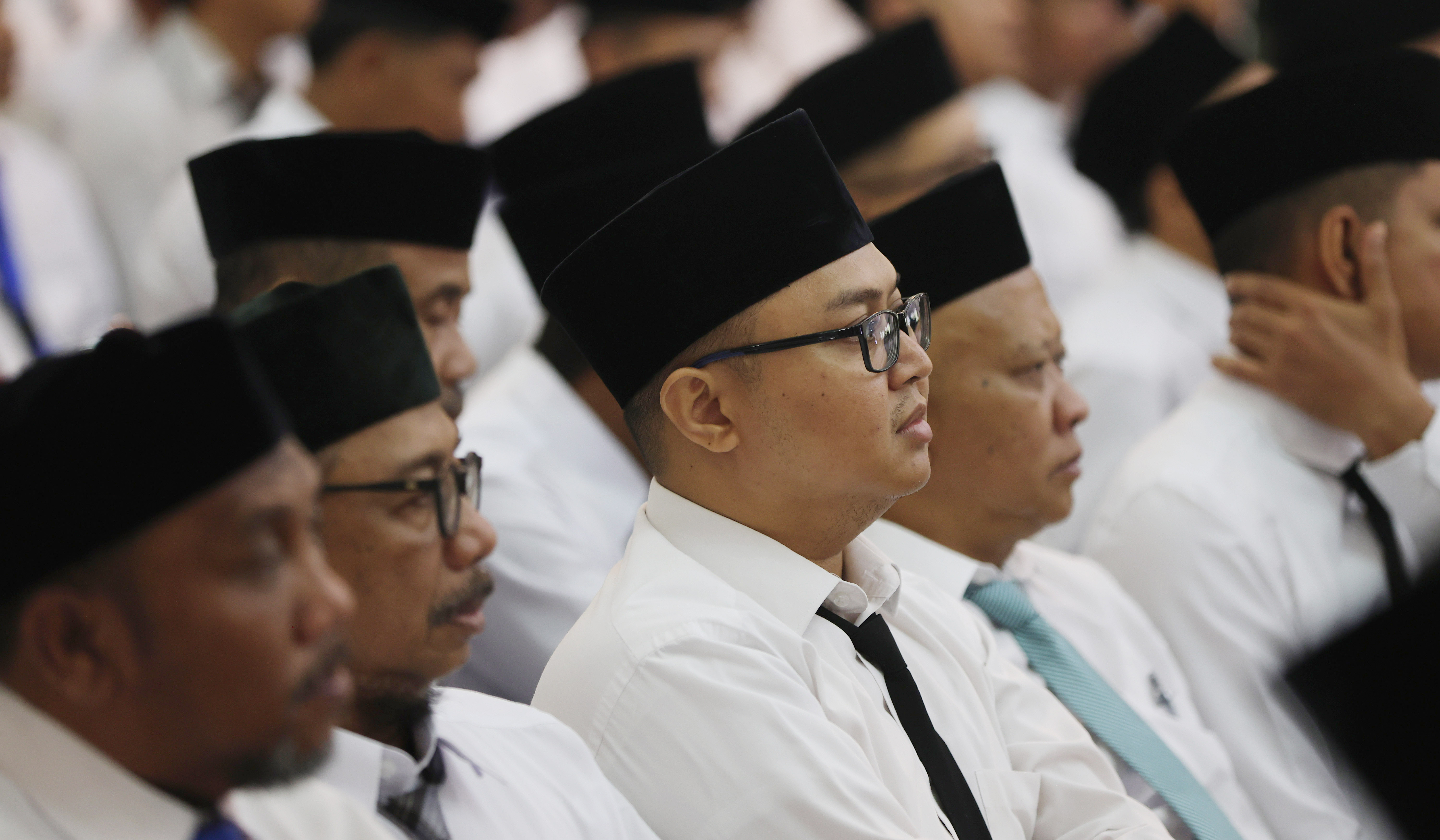 Menhaj Gus Irfan, beri pembekalan petugas PPIH. (Agus Priatna/SinPo.id)