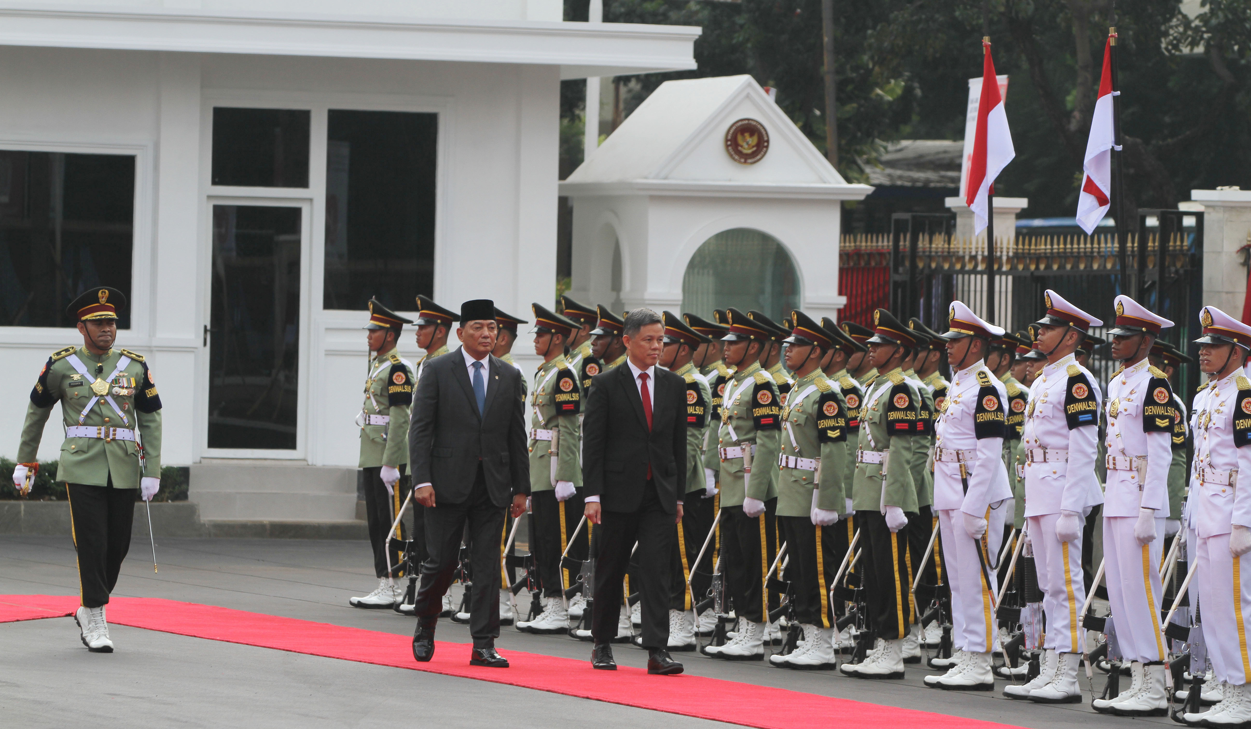 Menhan RI, saat menerima Menhan Singapura. (Agus Priatna/SinPo.id)
