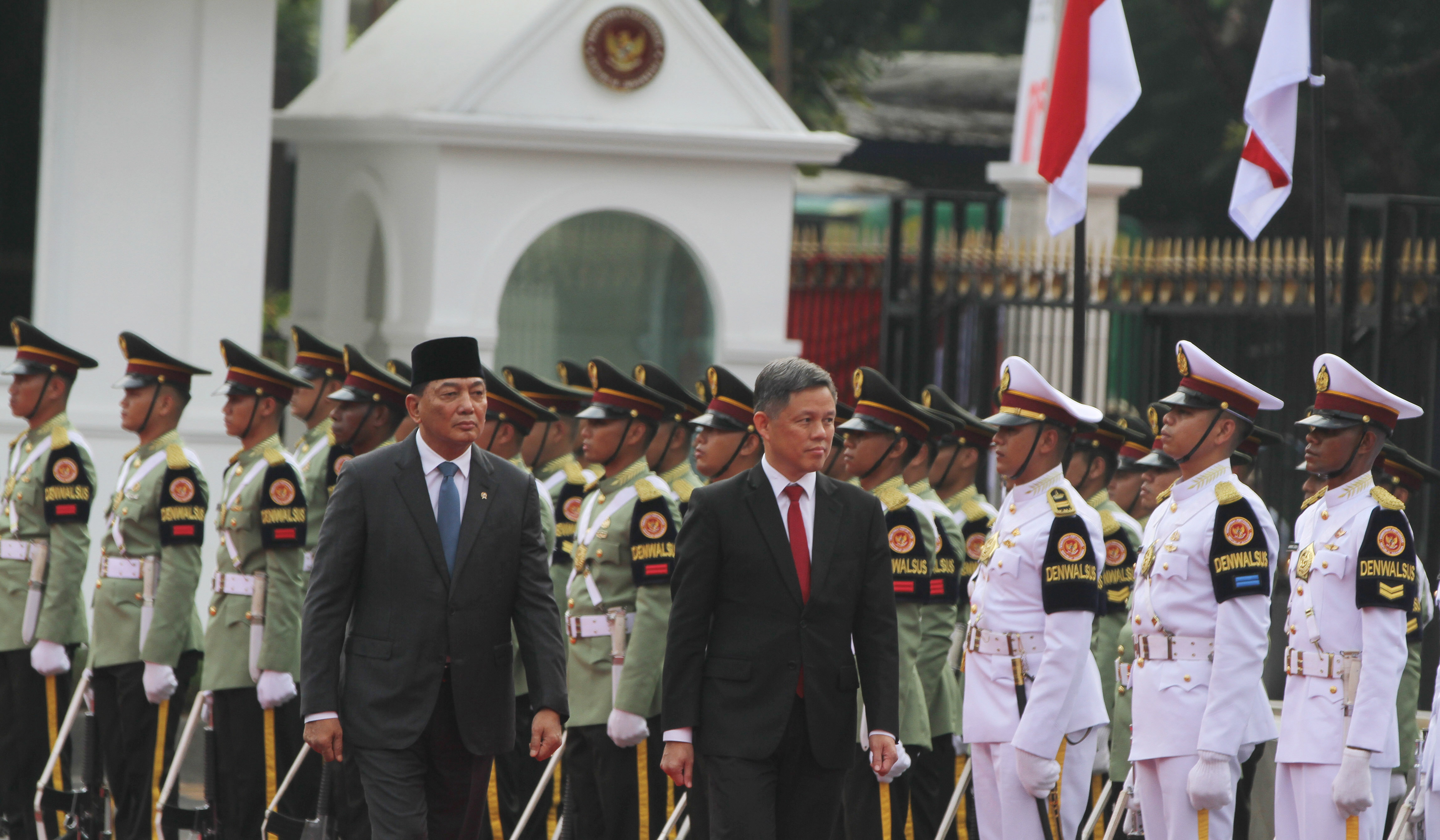 Menhan RI, saat menerima Menhan Singapura. (Agus Priatna/SinPo.id)