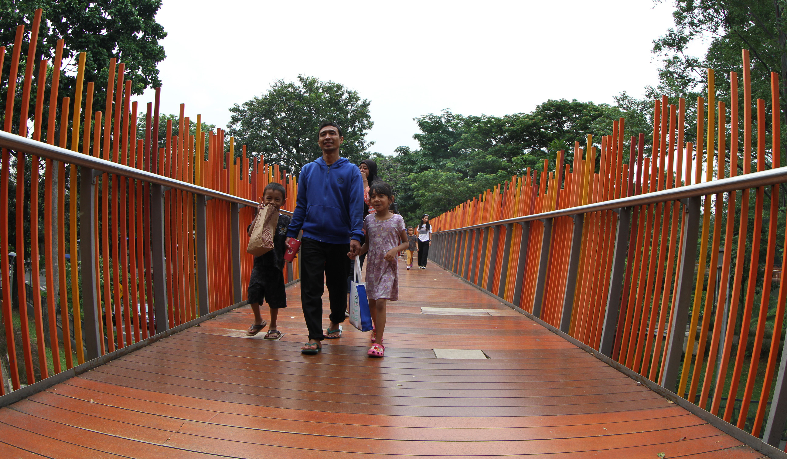 Suasana Tebet Eco Park. (Agus Priatna/SinPo.id)