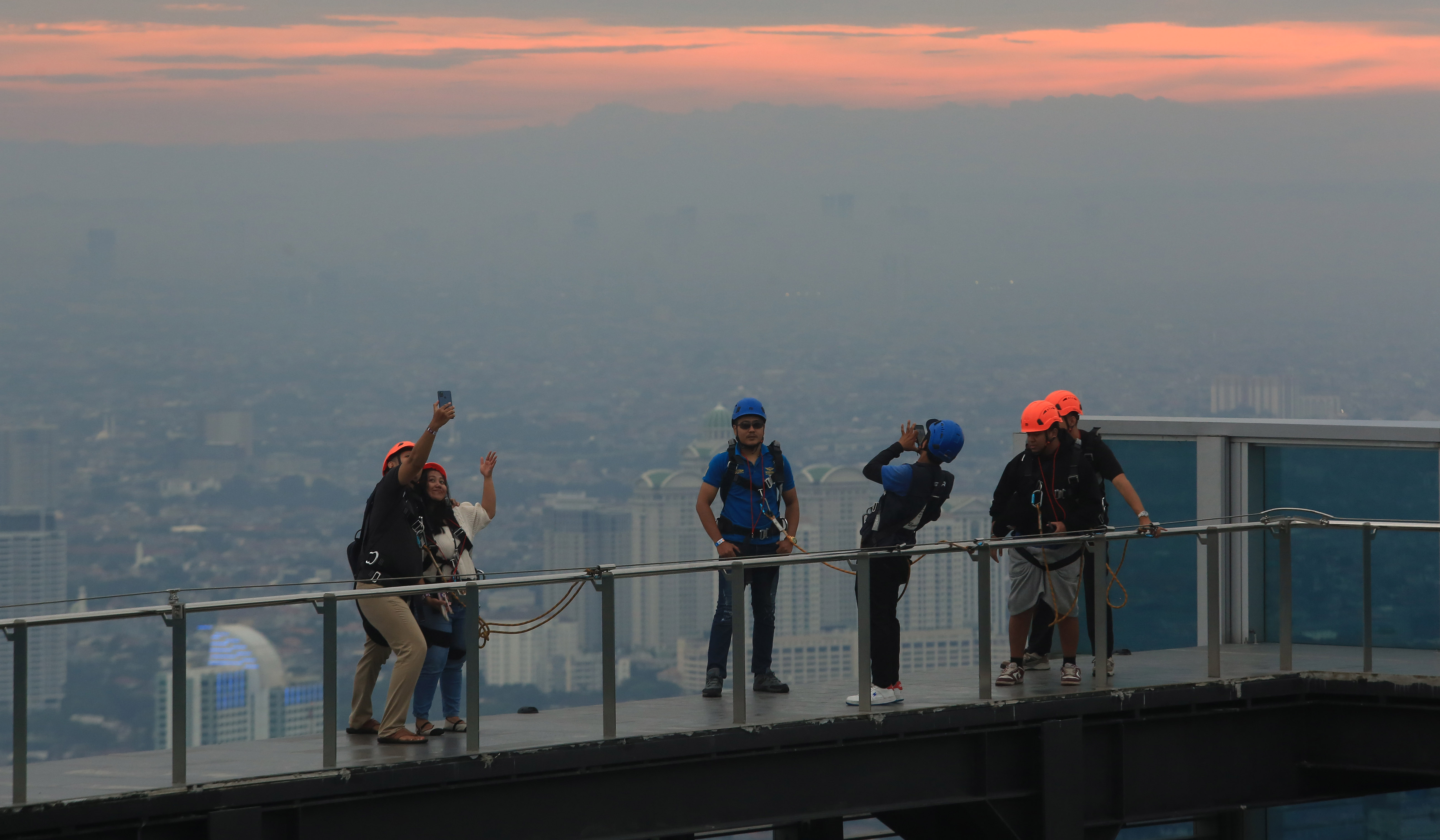 Pemandangan kota Jakarta dari Thamrin Nine. (Agus Priatna/SinPo.id)