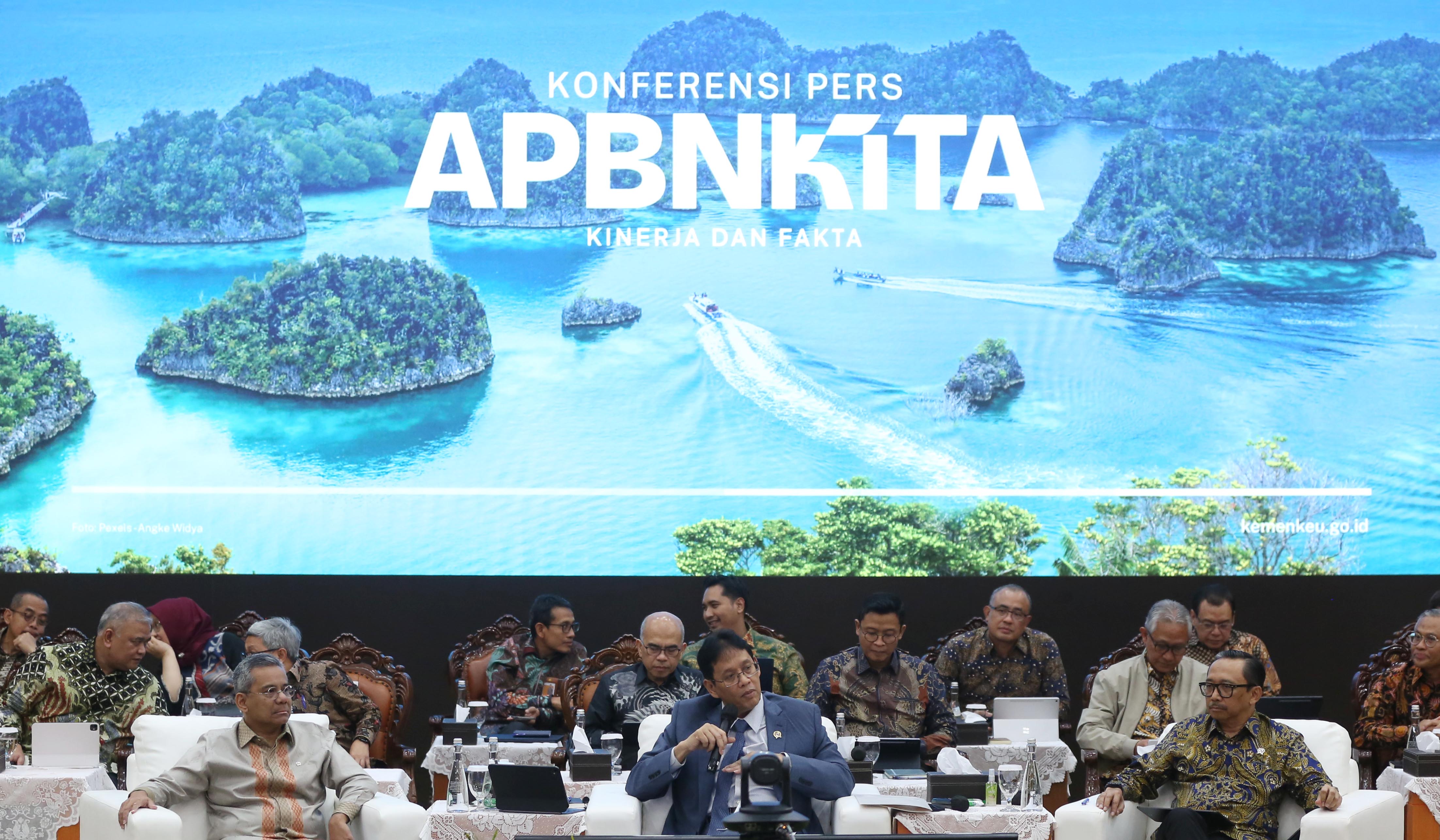 Menkeu saat paparan kinerja APBN. (Agus Priatna/SinPo.id)