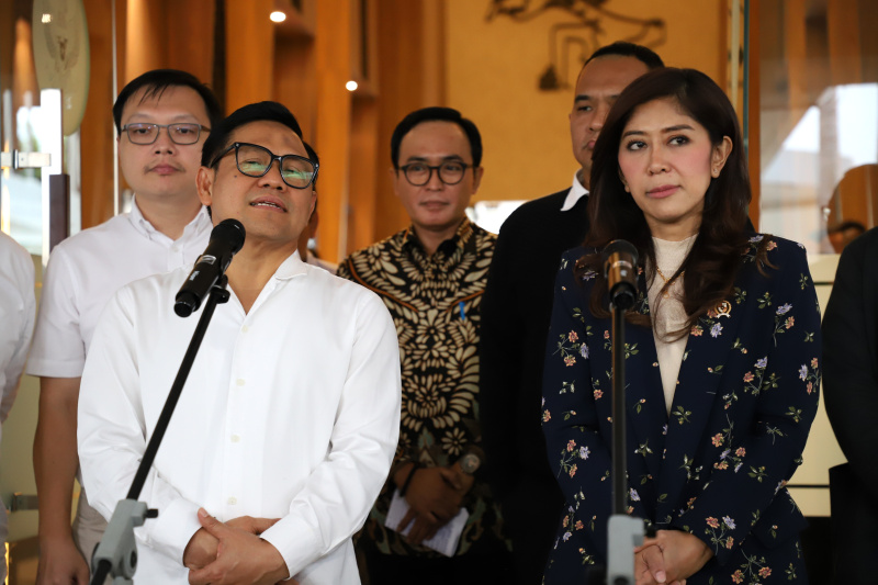 Menko PM Gus Imin dan Menkomdigi Meutya Hafid gelar Rapat Tingkat Menteri (RTM) membahas dampak besar judi online di Gedung Kemenko PM  (Ashar/SinPo.id)