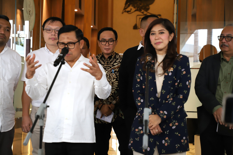 Menko PM Gus Imin dan Menkomdigi Meutya Hafid gelar Rapat Tingkat Menteri (RTM) membahas dampak besar judi online di Gedung Kemenko PM  (Ashar/SinPo.id)