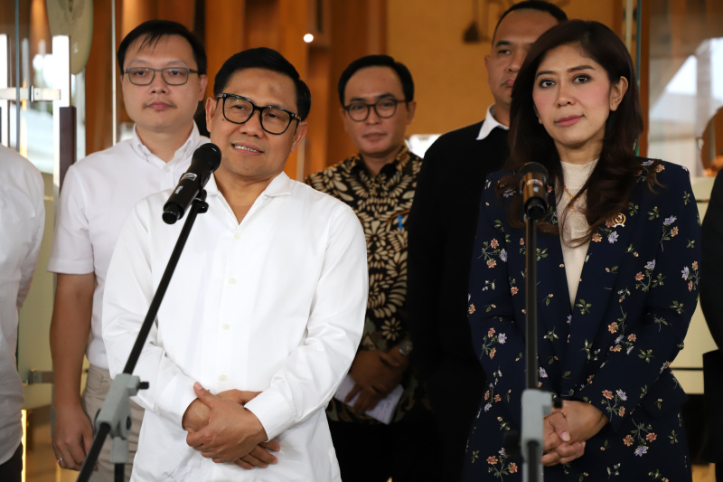 Menko PM Gus Imin dan Menkomdigi Meutya Hafid gelar Rapat Tingkat Menteri (RTM) membahas dampak besar judi online di Gedung Kemenko PM  (Ashar/SinPo.id)