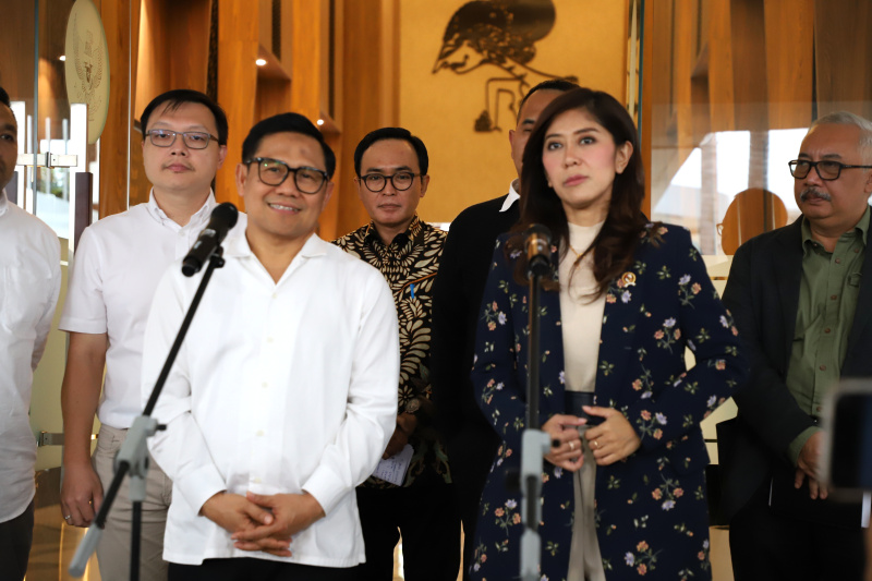 Menko PM Gus Imin dan Menkomdigi Meutya Hafid gelar Rapat Tingkat Menteri (RTM) membahas dampak besar judi online di Gedung Kemenko PM  (Ashar/SinPo.id)