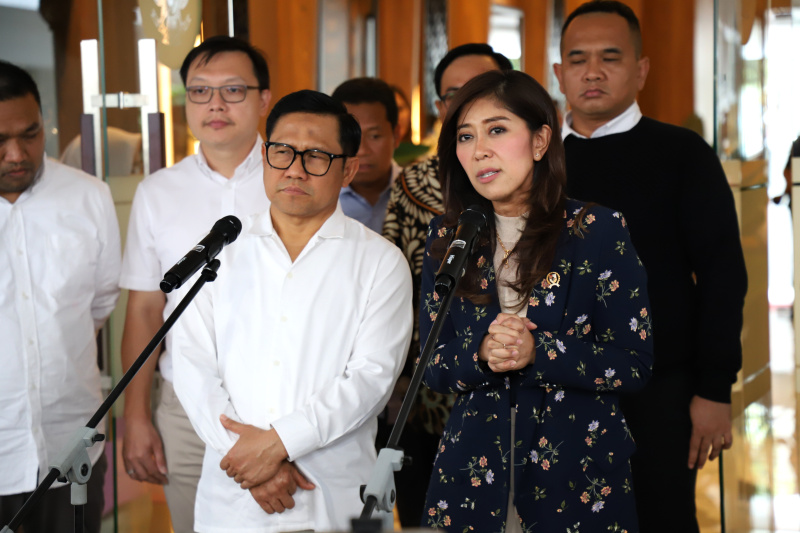 Menko PM Gus Imin dan Menkomdigi Meutya Hafid gelar Rapat Tingkat Menteri (RTM) membahas dampak besar judi online di Gedung Kemenko PM  (Ashar/SinPo.id)