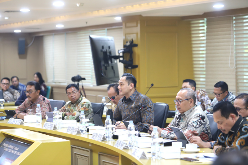 Menteri ATR/BPN Agus Harimurti Yudhoyono  rapat dengan Komite I DPD bahas hasil kinerja (Ashar/SinPo.id)