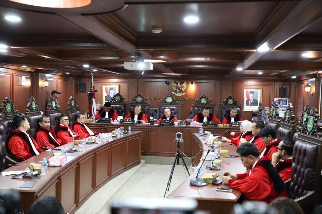 Mahkamah Kehormatan Dewan (MKD) menggelar sidang putusan kode etik Anggota DPR (Ashar/SinPo.id)