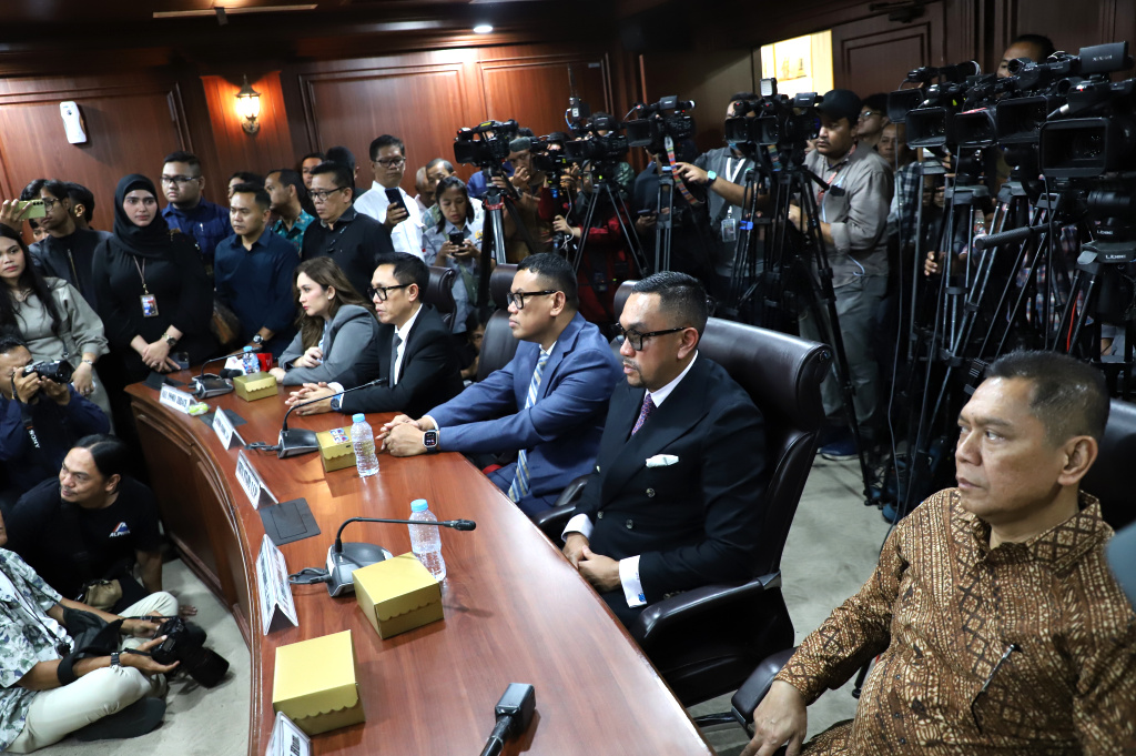 Mahkamah Kehormatan Dewan (MKD) menggelar sidang putusan kode etik Anggota DPR (Ashar/SinPo.id)