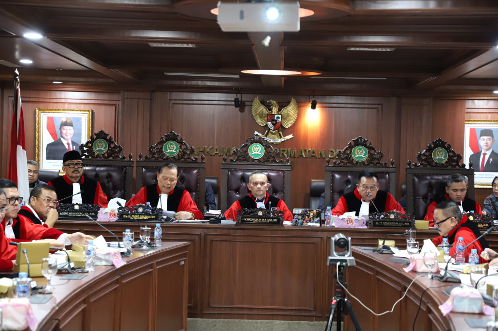 Mahkamah Kehormatan Dewan (MKD) menggelar sidang putusan kode etik Anggota DPR (Ashar/SinPo.id)