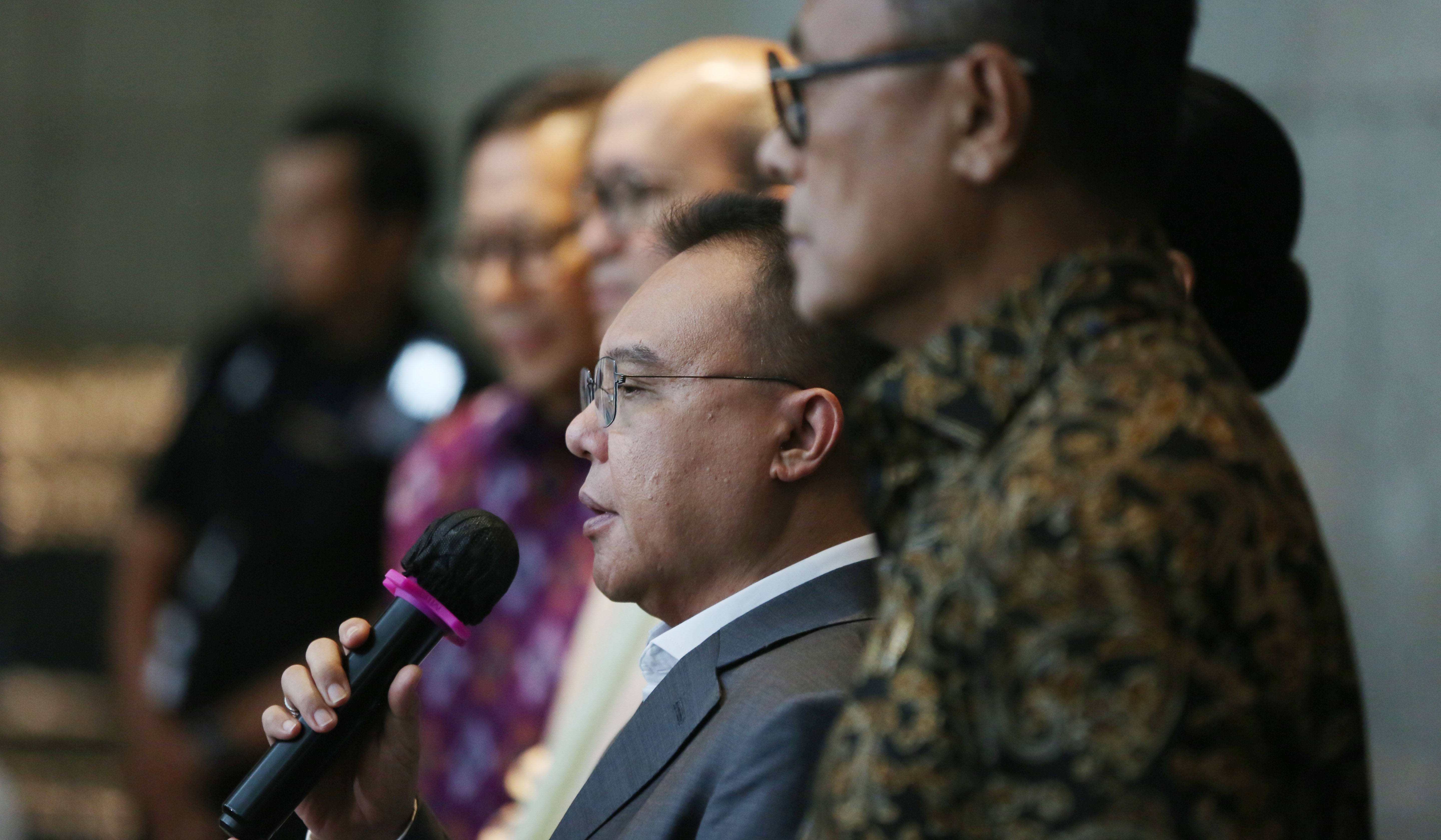 Dasco dan Danantara melakukan kunjungan ke BEI. (Agus Priatna/SinPo.id)