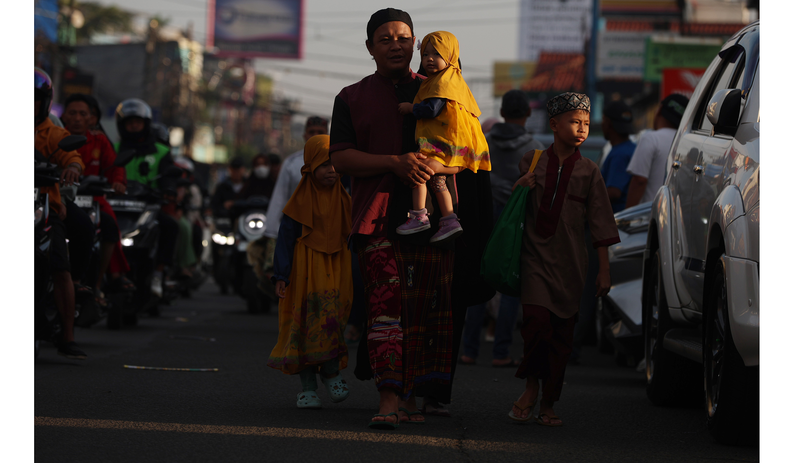 Suasana salat id jemaah Muhammdiyah Kota Bekasi. (Agus Priatna/SinPo.id)