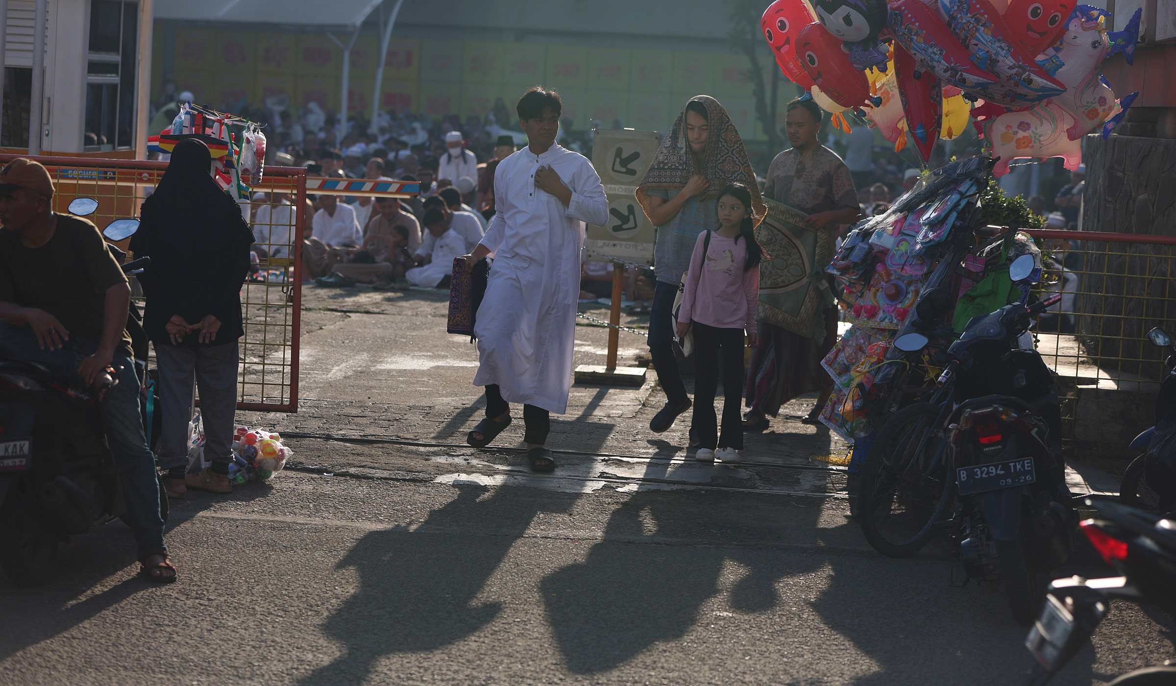 Suasana salat id jemaah Muhammdiyah Kota Bekasi. (Agus Priatna/SinPo.id)