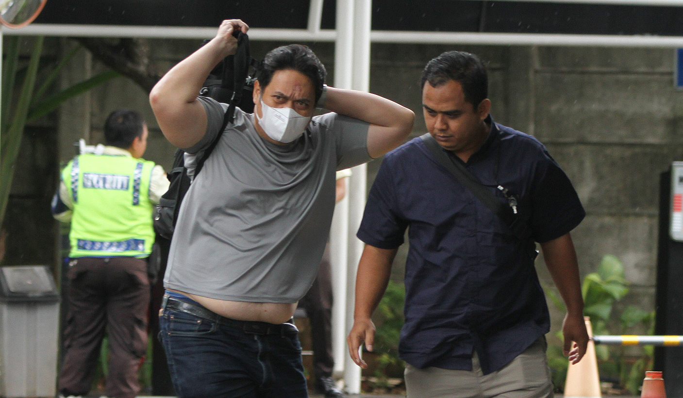 Kajari HSU tiba di KPK. (Agus Priatna/SinPo.id)