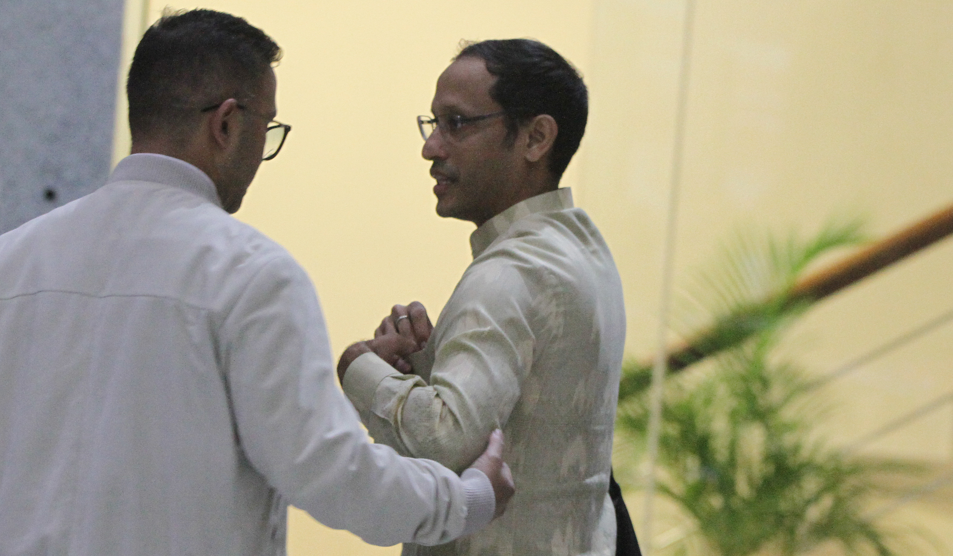 Nadiem usai diperiksa KPK. (Agus Priatna/SinPo.id)