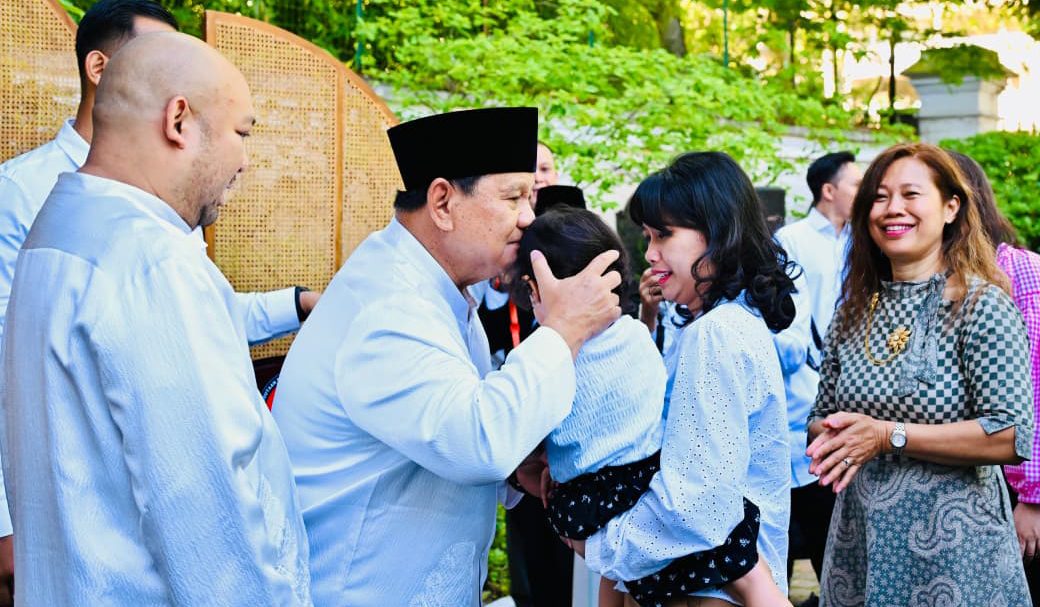 Prabowo rayakan Iduladha di Paris. (Agus Priatna/BPMI Setpres/SinPo.id)