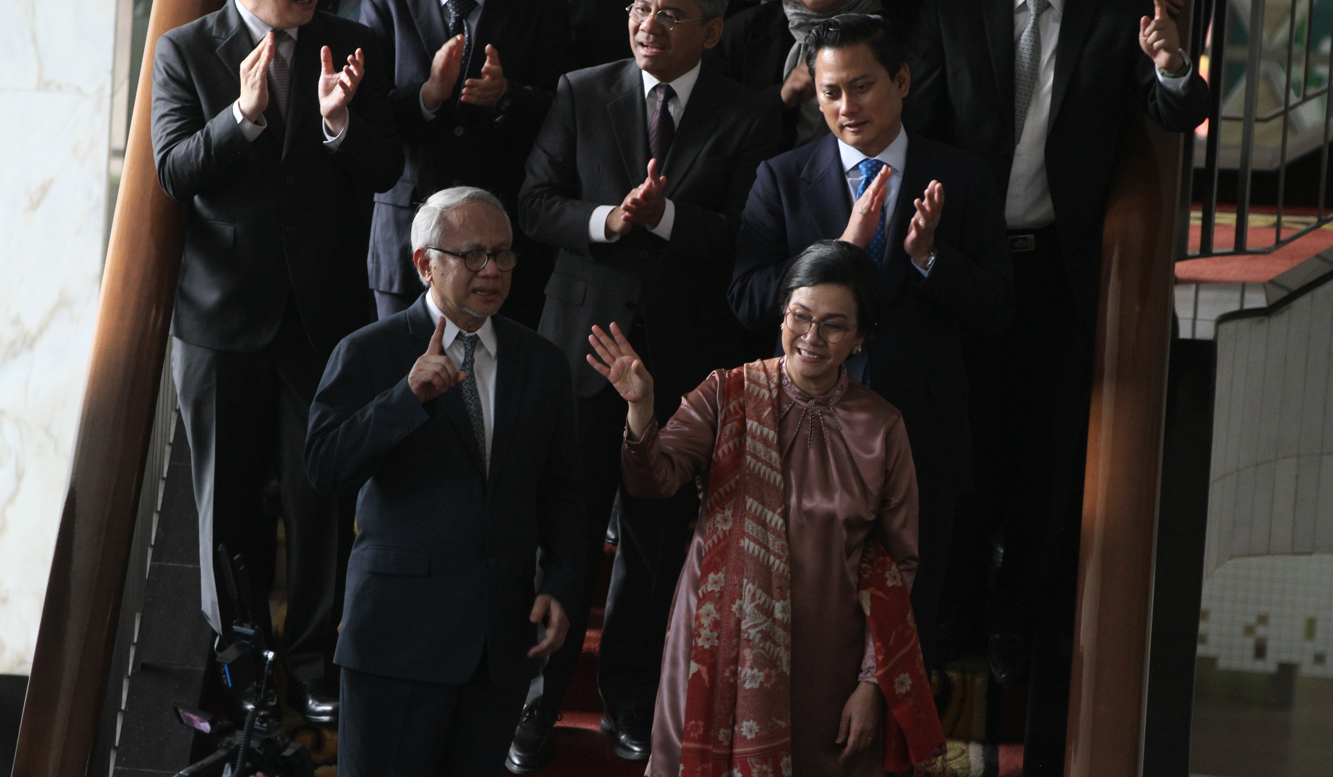 Pelepasan Sri Mulyani Indrawati oleh pegawai Kemenkeu. (Agus Priatna/SinPo.id)