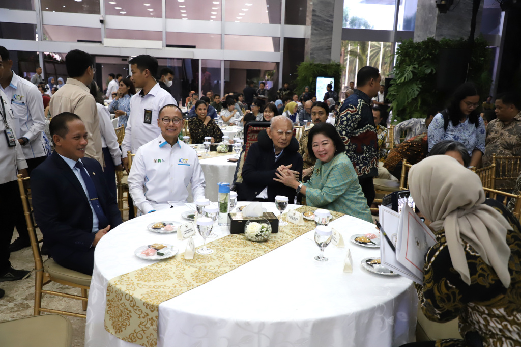 Wakil Ketua MPR RI Eddy Soeparno bekerja sama dengan Emil Salim Institute menggelar Indonesia Climate Change Forum 2025 (Ashar/SinPo.id)