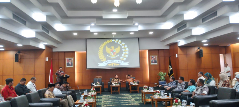 MPR gelar diskusi forum konstitusi Penataan Kembali MPR-DPR-DPD di Masa Depan (Ashar/SinPo.id)