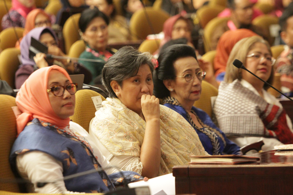 MPR RI peringati Ibu ajak perempuan satukan pikiran menuju Indonesia Emas 2045 (Ashar/SinPo.id)
