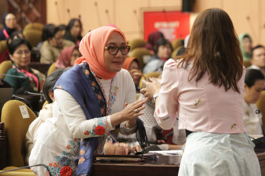 MPR RI peringati Ibu ajak perempuan satukan pikiran menuju Indonesia Emas 2045 (Ashar/SinPo.id)