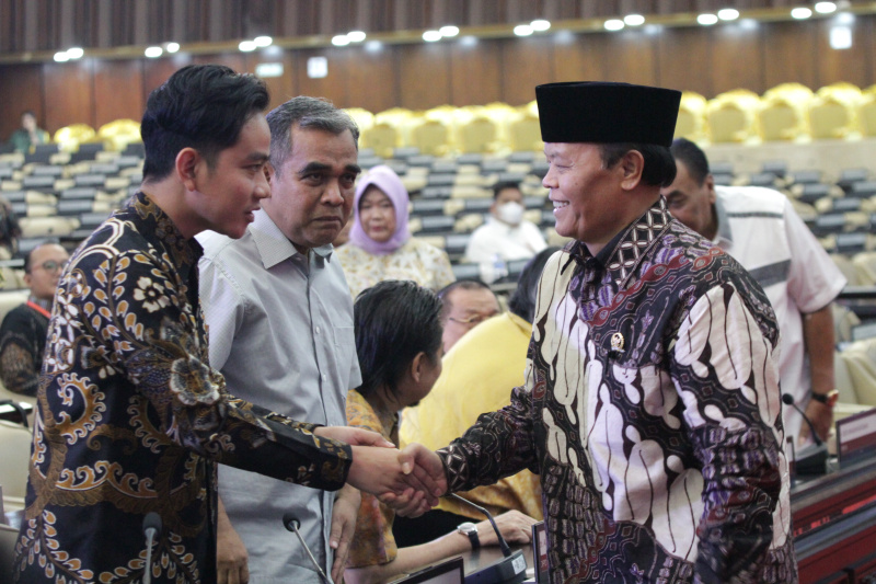 MPR RI menggelar Gladi Bersih yang disaksikan oleh Ketua MPR RI Ahmad Muzani dan Wakil Presiden terpilih Gibran Rakabuming Raka (Ashar/SinPo.id)