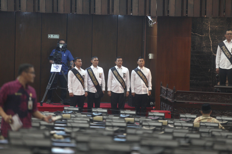 MPR RI gelar gladi kotor menjelang pelantikan Presiden dan Wakil Presiden terpilih Prabowo Subianto dan Gibran Rakabuming Raka (Ashar/SinPo.id)