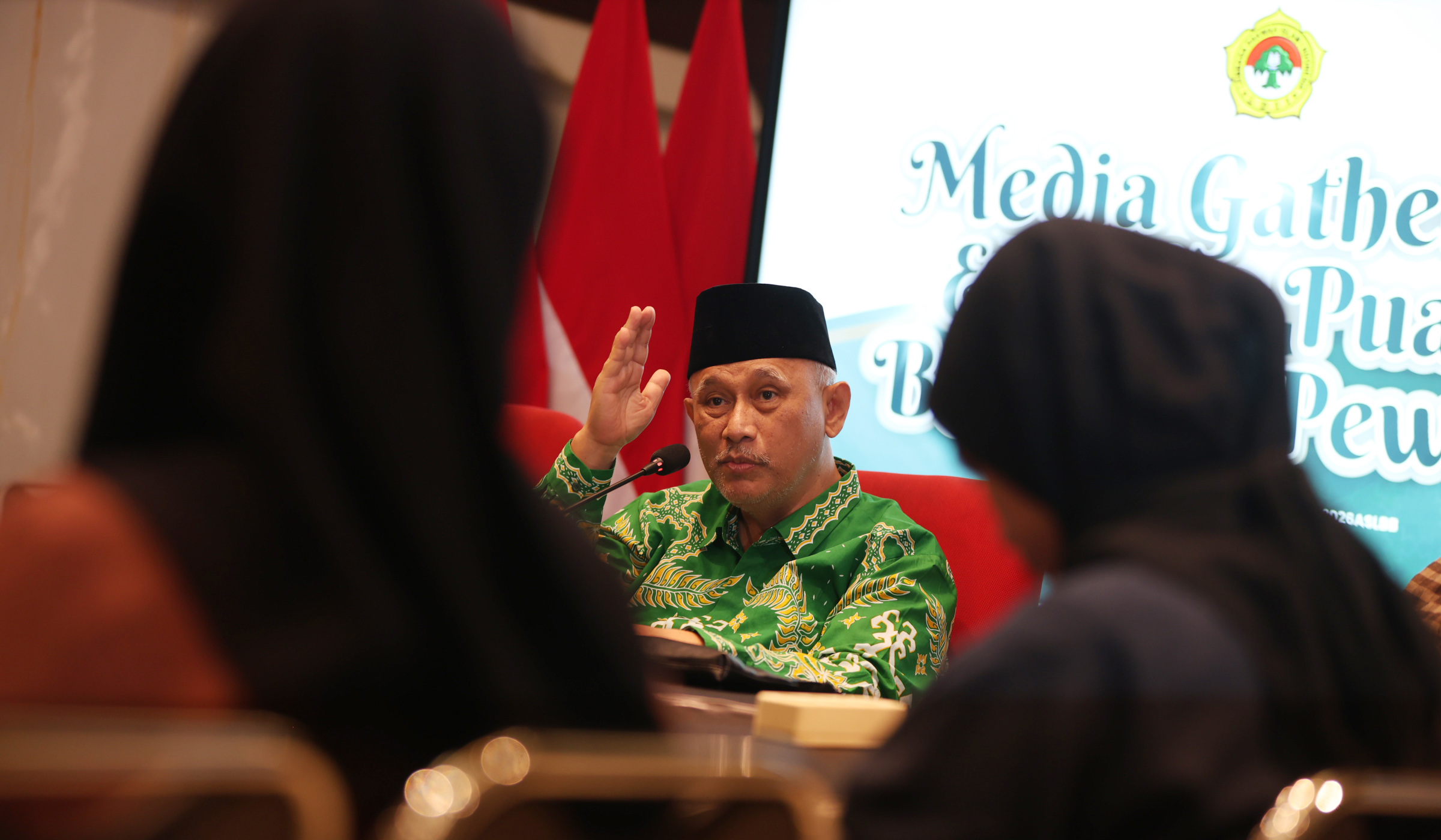 Ketua Umum DPP LDII, Chriswanto Santoso, berbicara jelang Munas X DPP LDII. (Agus Priatna/SinPo.id)