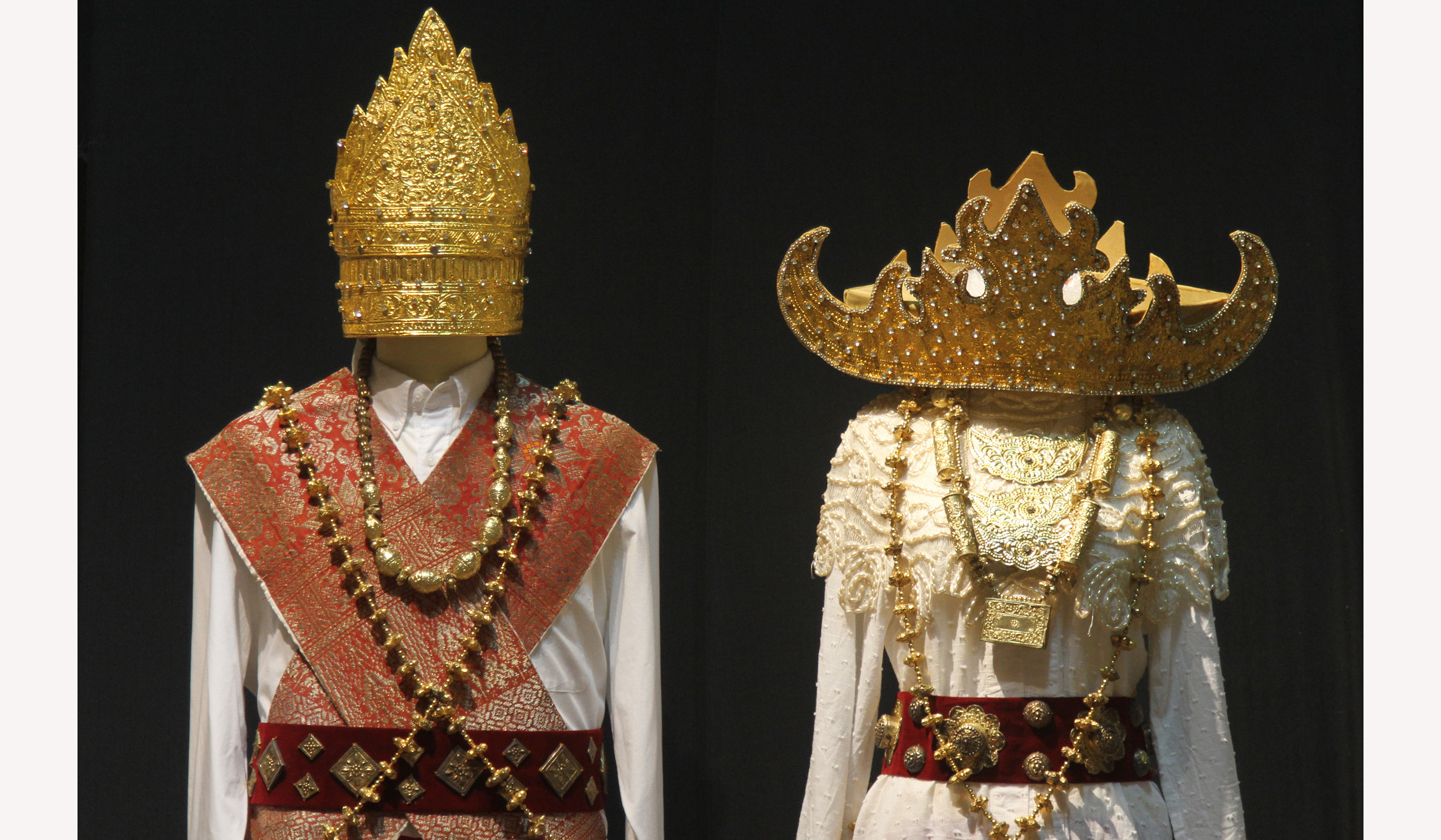 Pemeran kebaya di Museum Tekstil. (Agus Priatna/SinPo.id)