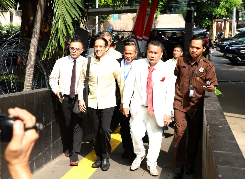 Mantan Mendikbudristek Nadiem Anwar Makarim penuhi panggilan KPK terkait dugaan kasus pengadaan Google Cloud di Kemendikbudristek (Ashar/SinPo.id)