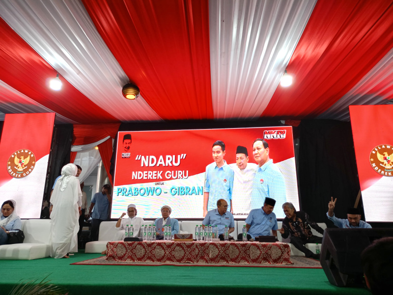 Relawan Nderek Guru (Ndaru) Habib Luthfi bin Yahya deklarasi dukung Prabowo-Gibran di Pillres 2024 (Ashar/SinPo.id)