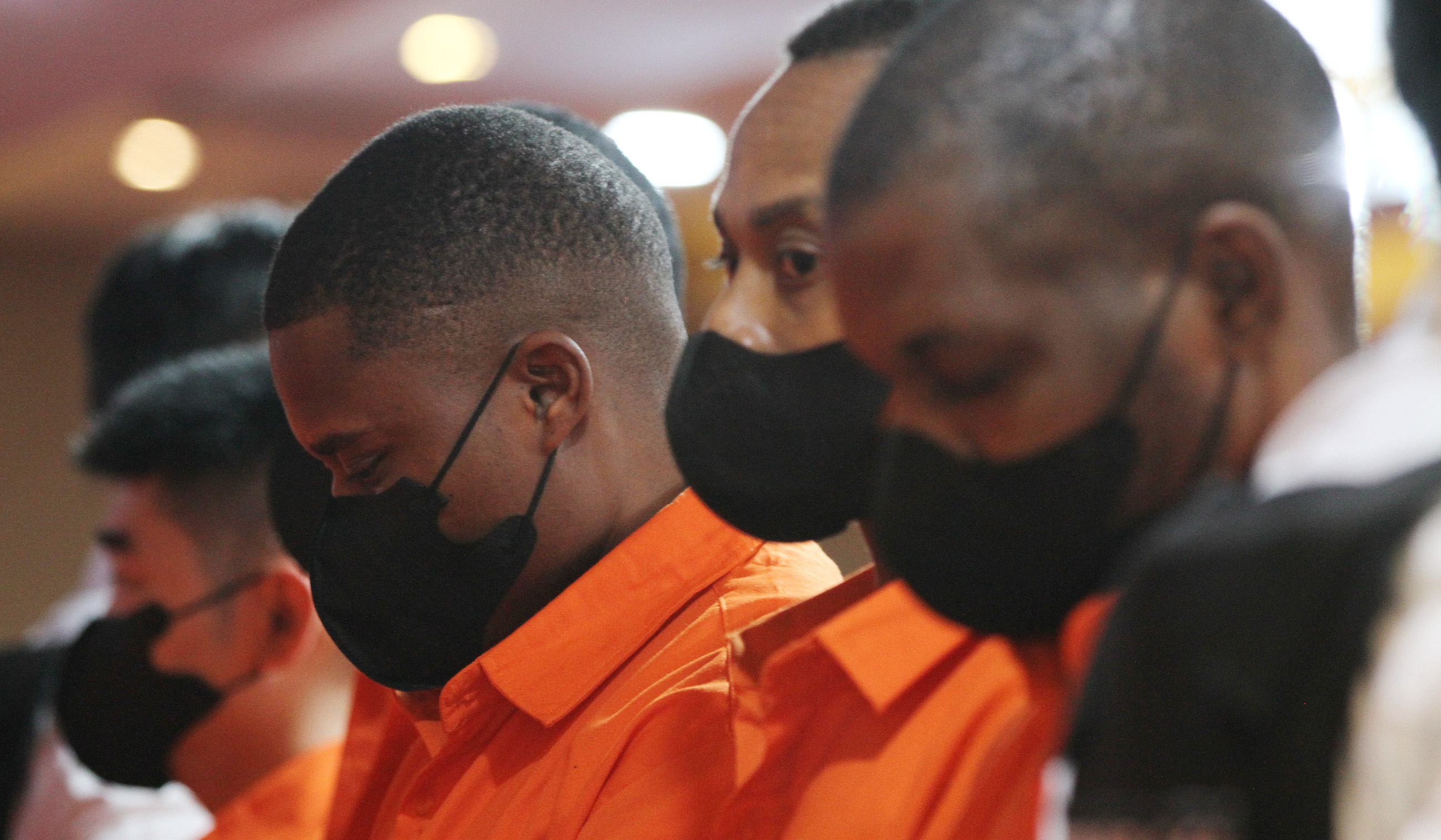 Ditjen Imigrasi amankan 220 TKA. (Agus Priatna/SinPo.id)