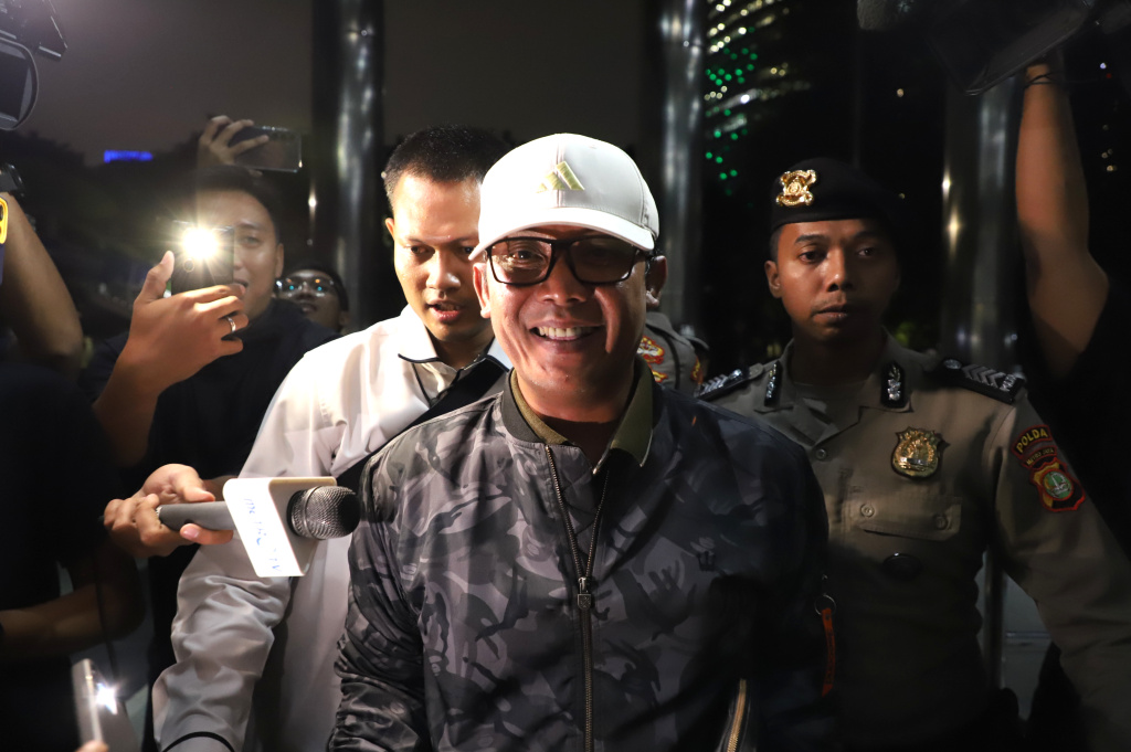 Bupati Lampung Tengah Ardito Wijaya terjerat OTT KPK (Ashar/SinPo.id)