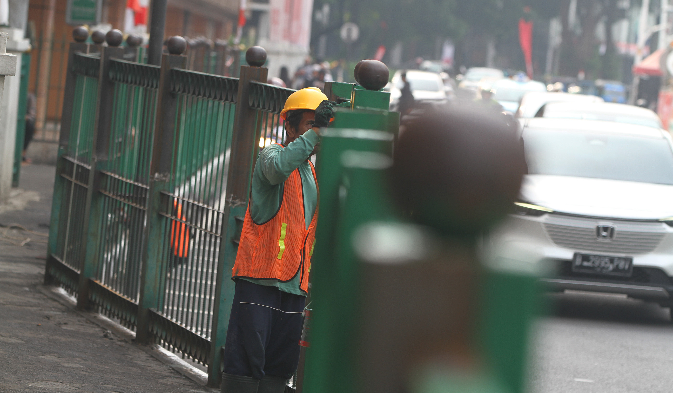 Pagar Stasiun Cikini. (Agus Priatna/SinPo.id)