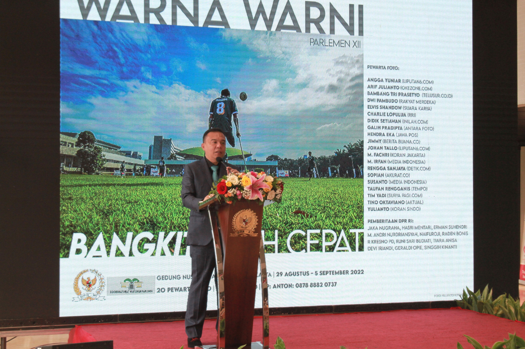 Pameran foto Jurnalistik Warna-Warni DPR (Ashar/SinPo.id)